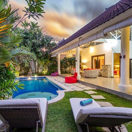 Villa Camelia Seminyak Dış mekan fotoğraf